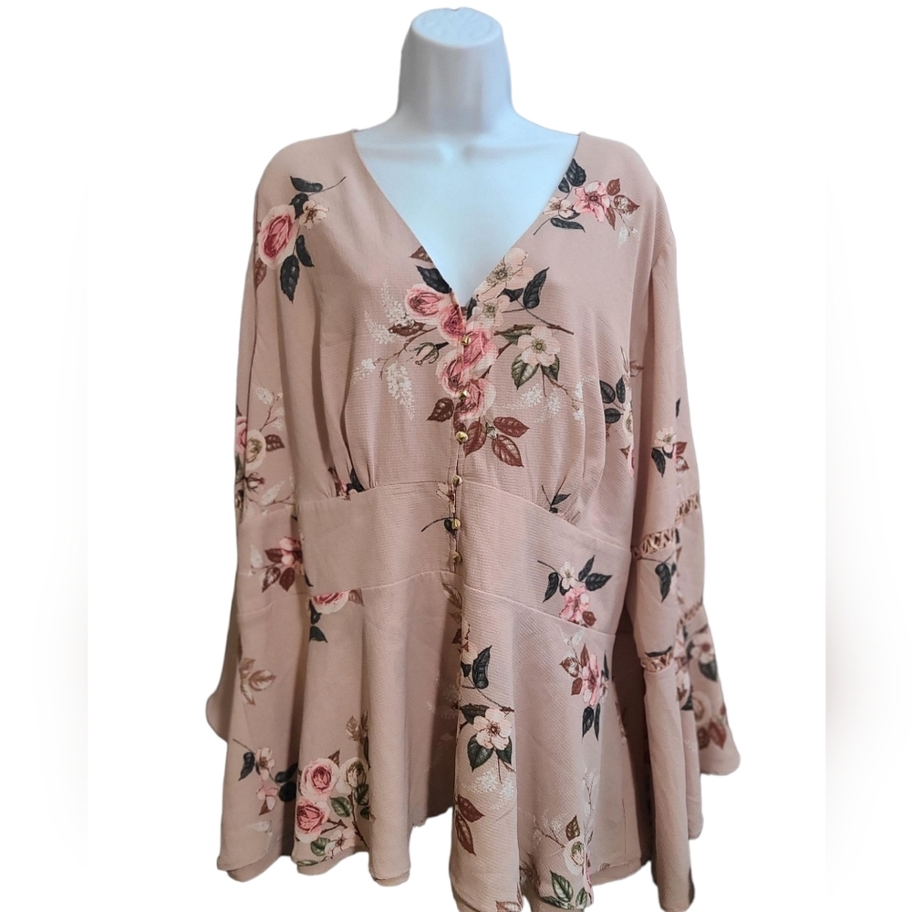 CITY CHIC NEW bell sleeve blouse women's 22